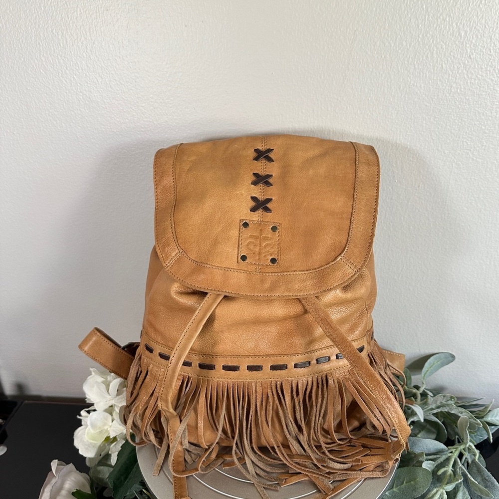 STS Ranchwear Women’s Leather Drawstring Backpack With Fringe